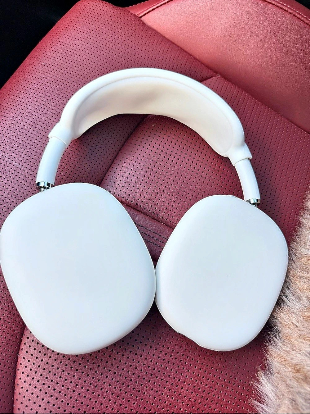 Apple AirPods Max Over-Ear Headphones White